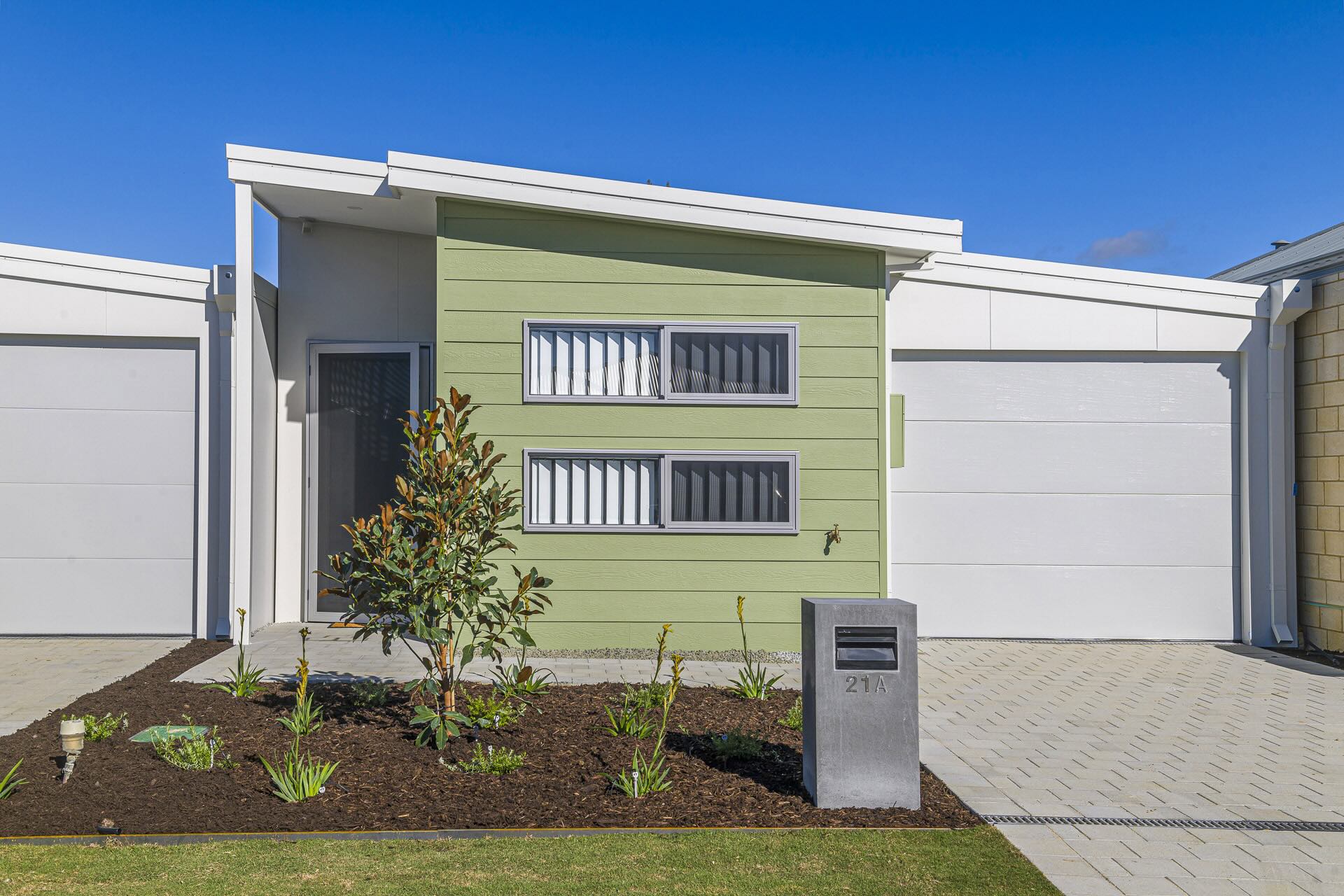 metrostrata property developments perth builders duplex timber framed construction external single forrestdale